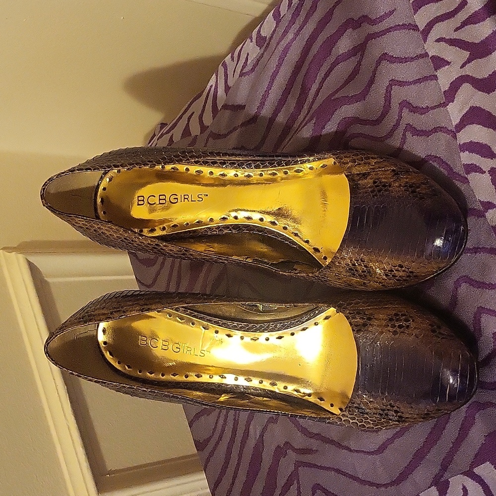 BCBG Glamorous vintage pumps size 8.5,high block heels